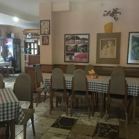 Safran Guest house Stratena