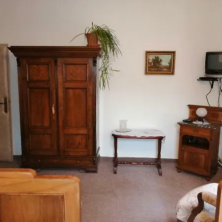 Guest house Safran *